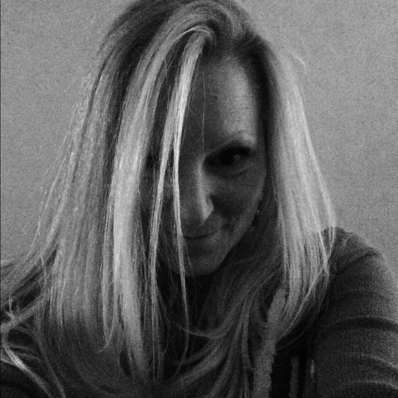 Meet your Posher, Susan - Picture 2 of 8